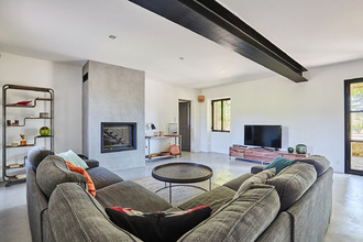  maison cucuron 84160