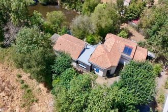  maison cugand 85610