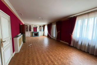  maison distre 49400