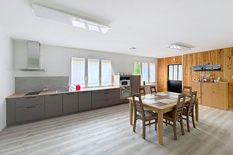  maison distre 49400