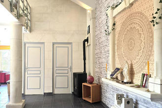  maison distre 49400