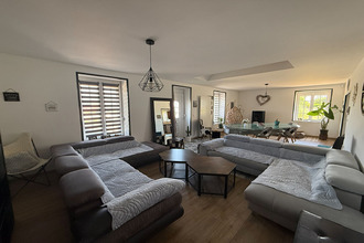  maison donchery 08350