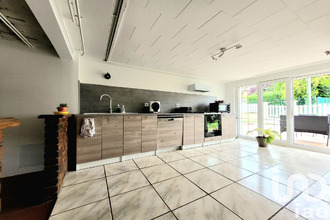  maison donchery 08350