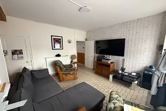  maison donchery 08350