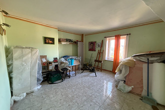  maison donchery 08350