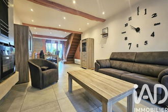  maison donchery 08350