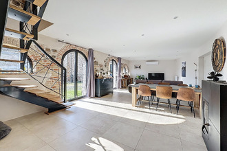  maison emeringes 69840