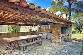  maison entrecasteaux 83570