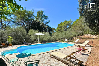  maison entrecasteaux 83570