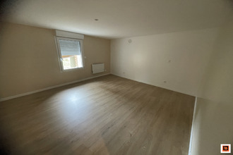  maison escoutoux 63300