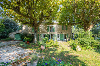  maison eygalieres 13810