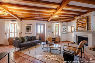  maison farges 01550