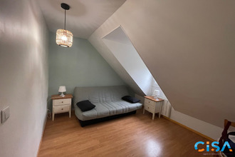  maison fleurines 60700