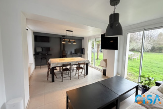  maison fleurines 60700