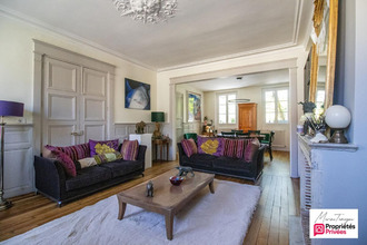  maison fleurines 60700