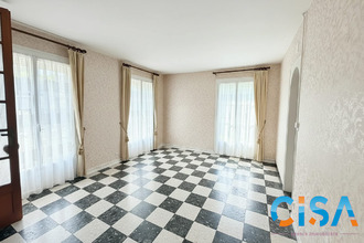  maison fleurines 60700