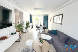  maison fleurines 60700