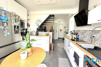  maison fleurines 60700