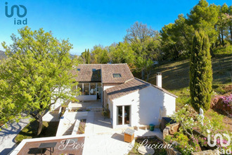  maison grambois 84240