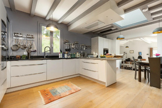  maison grambois 84240