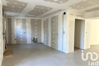  maison grillon 84600