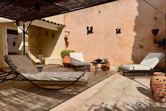  maison grillon 84600