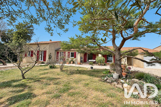  maison grillon 84600