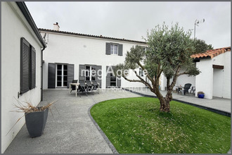  maison grues 85580