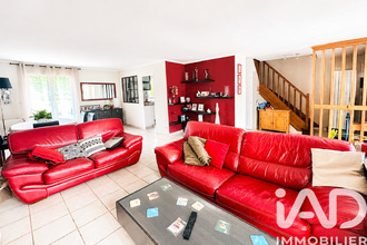  maison houx 28130