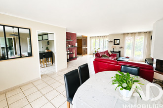  maison houx 28130