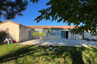  maison jardres 86800