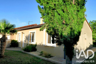  maison jardres 86800