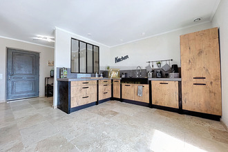  maison joucas 84220