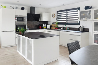  maison l-isle-jourdain 32600