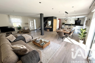  maison la-baconniere 53240