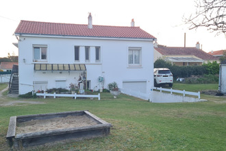  maison la-barre-de-mts 85550