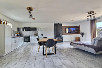  maison la-breille-les-pins 49390
