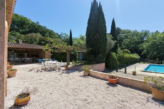  maison la-cadiere-d-azur 83740