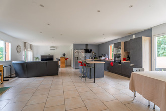  maison la-chapelle-de-guinchay 71570