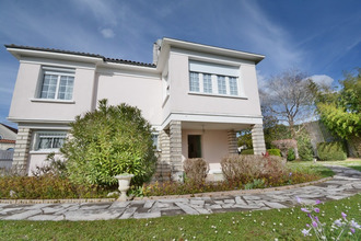  maison la-couronne 16400