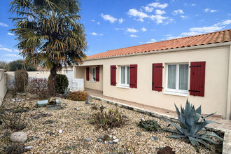  maison la-creche 79260