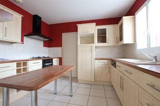  maison la-creche 79260