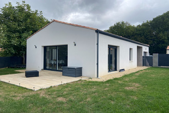  maison la-creche 79260