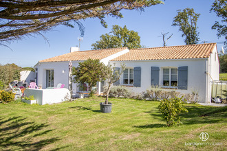  maison la-garnache 85710