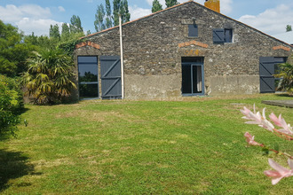  maison la-garnache 85710