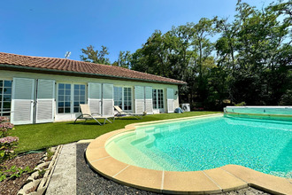  maison la-roche-noire 63800