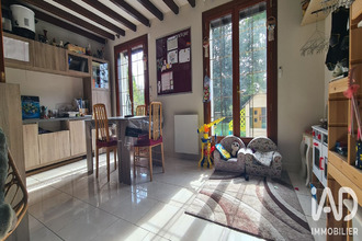  maison la-trinite-du-mt 76170