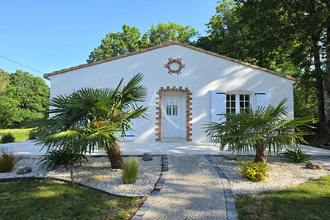  maison landeronde 85150