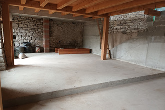  maison lanuejols 48000