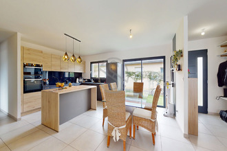  maison lapeyrouse-mornay 26210